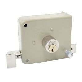 Cerradura de sobreponer con cilindro ajustable der en Cacaopera